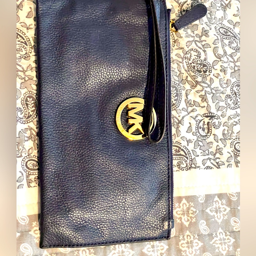 Michael Kors navy blue wristlet
